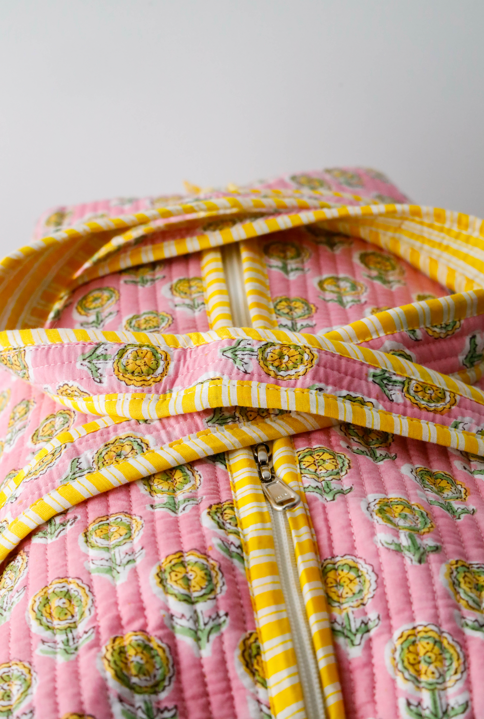 Weekender Bag in Pink Lemonade