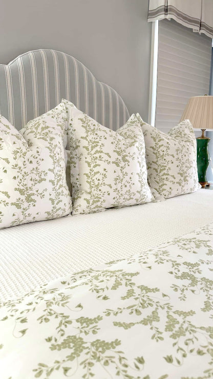 Ruth in Green Sheet Set