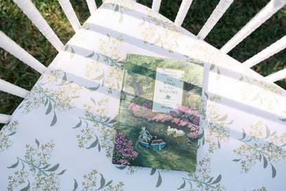 Lilac in Green Crib Sheet