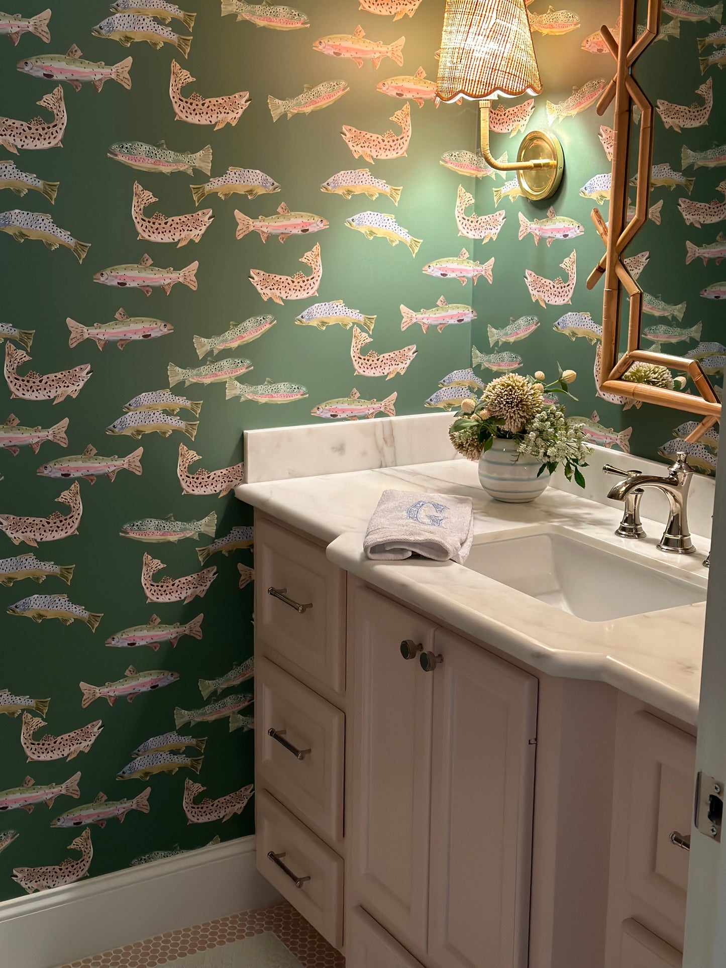 Tight Lines in Green Wallpaper