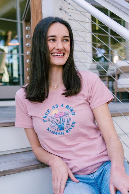 Women's Free as a Bird Boyfriend T-Shirt - Dusty Pink