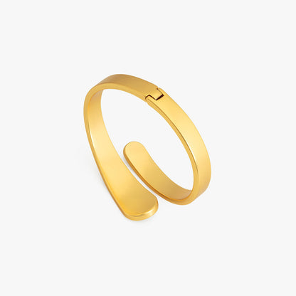 Ari Bezel Hinge Cuff